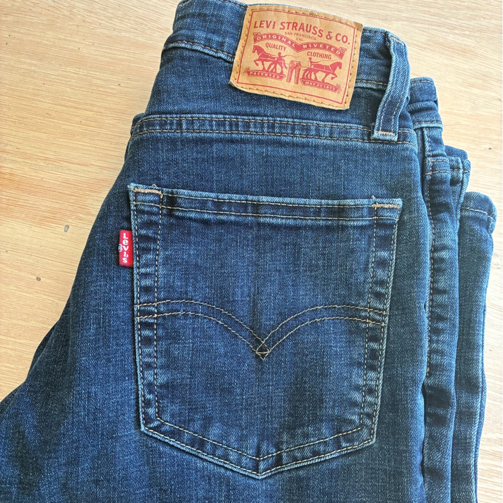 Levi's women’s 725 high rise bootcut jeans